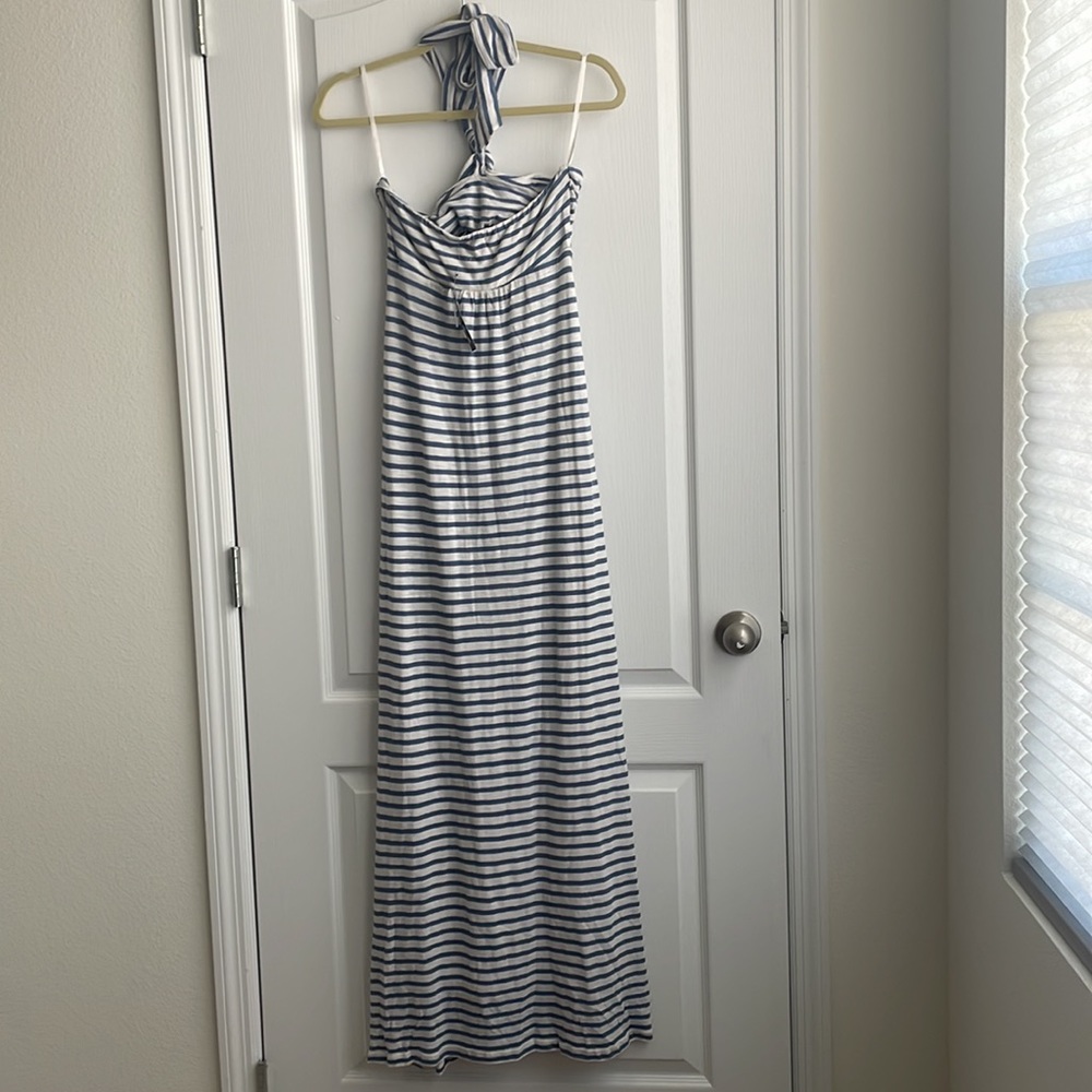 NWT - Gap Long halter dress with horizontal blue & white strips. Size S. - Picture 2 of 5